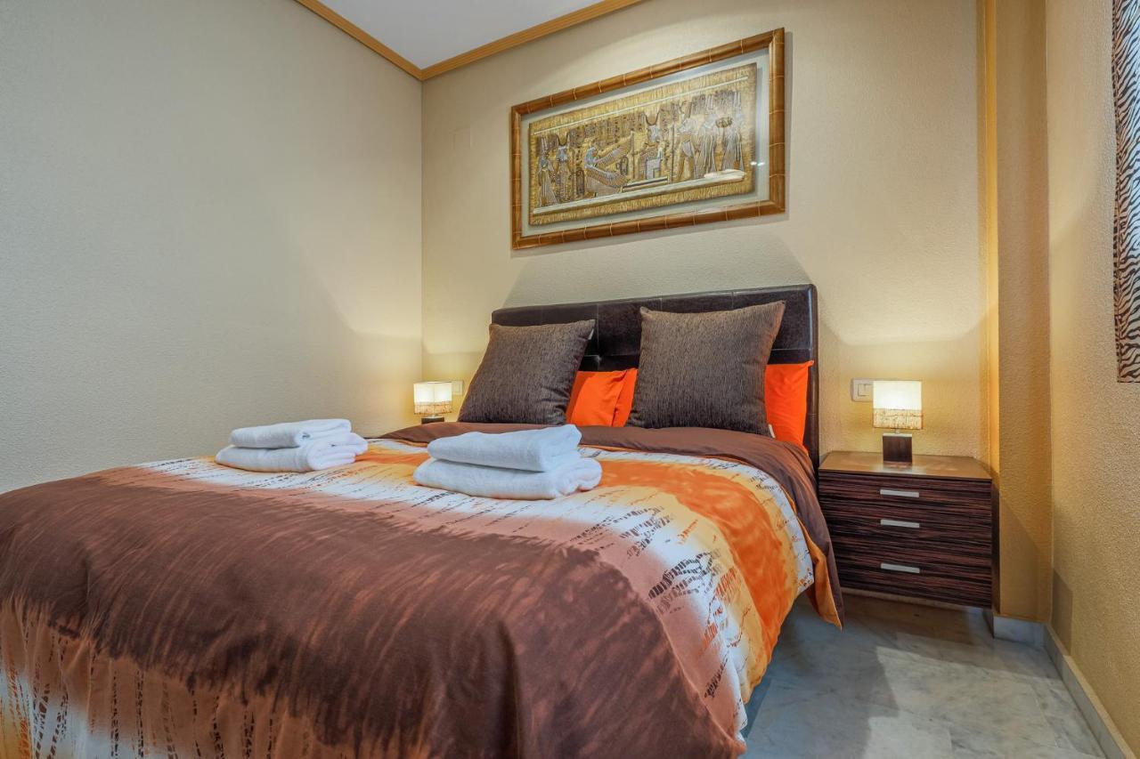 Sensacional Apt 2 Hab 2 baños 4 pax Aljarafe Metro San Juan de Aznalfarache Exterior foto